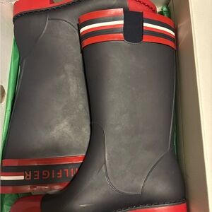 Tommy Hilfiger Women's Navy and Red Rain Boots